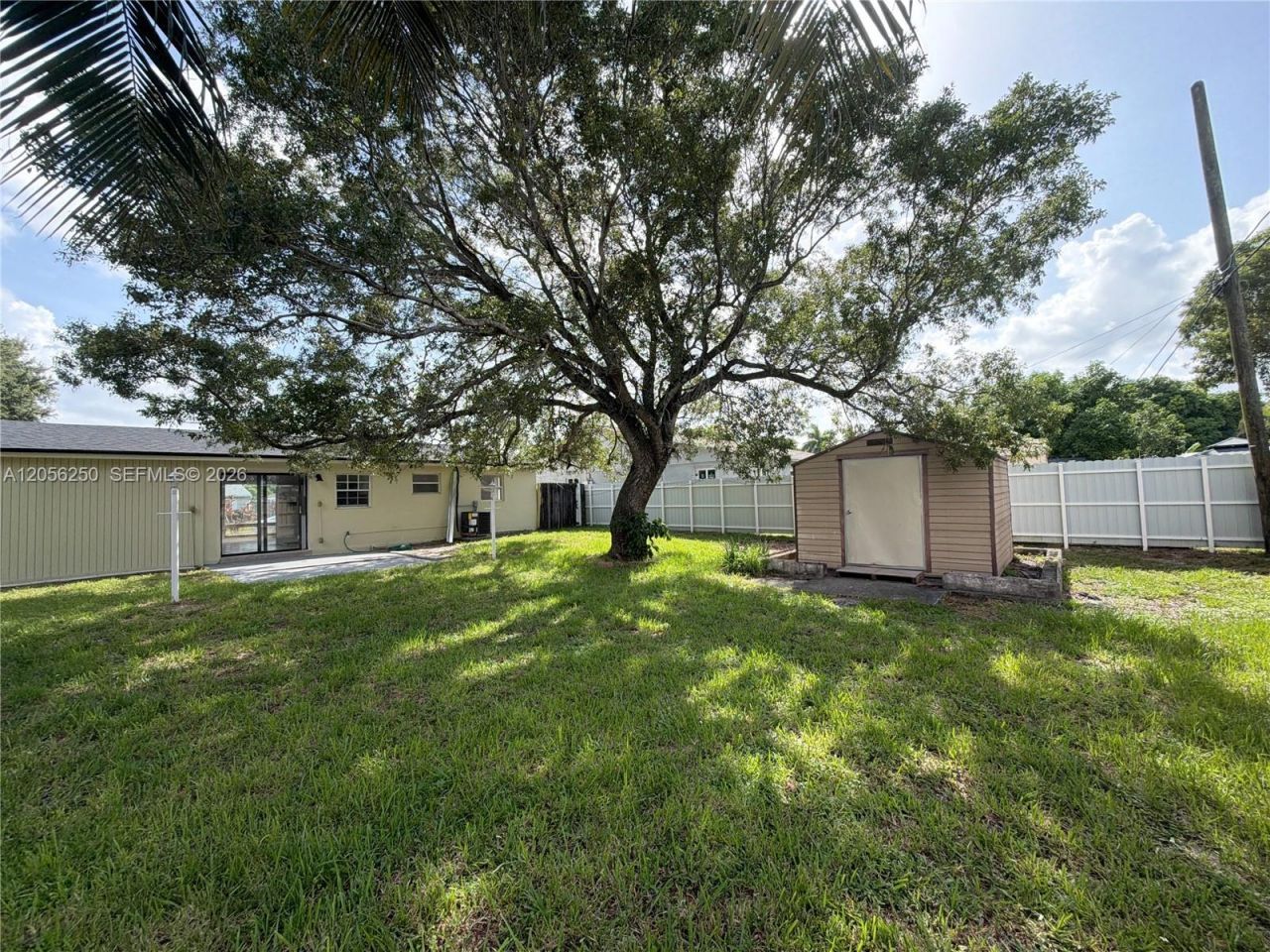 4940 SW 18th St , Fort Lauderdale, FL 33317 Photo