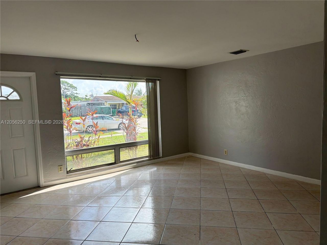 4940 SW 18th St , Fort Lauderdale, FL 33317 Photo
