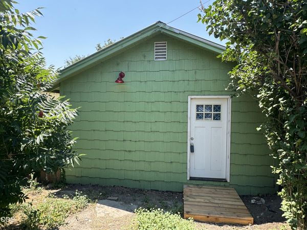 1762 Main Street, Klamath Falls, OR 97601