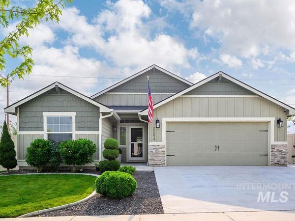 2244 S Knotty Timber Pl, Meridian, ID 83642
