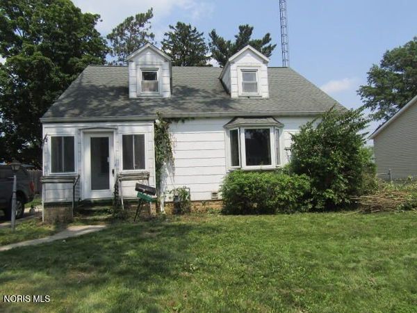920 Christy Boulevard, Fremont, OH 43420