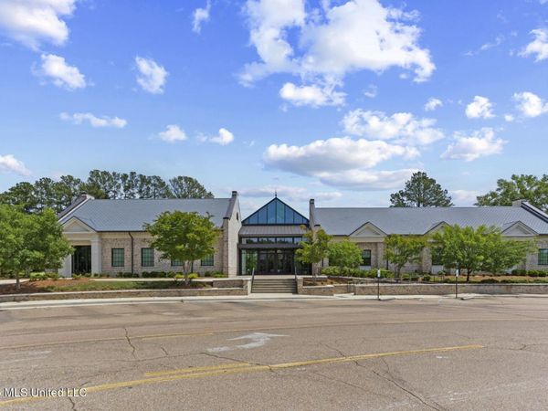 160 Fountains Boulevard, Madison, MS 39110
