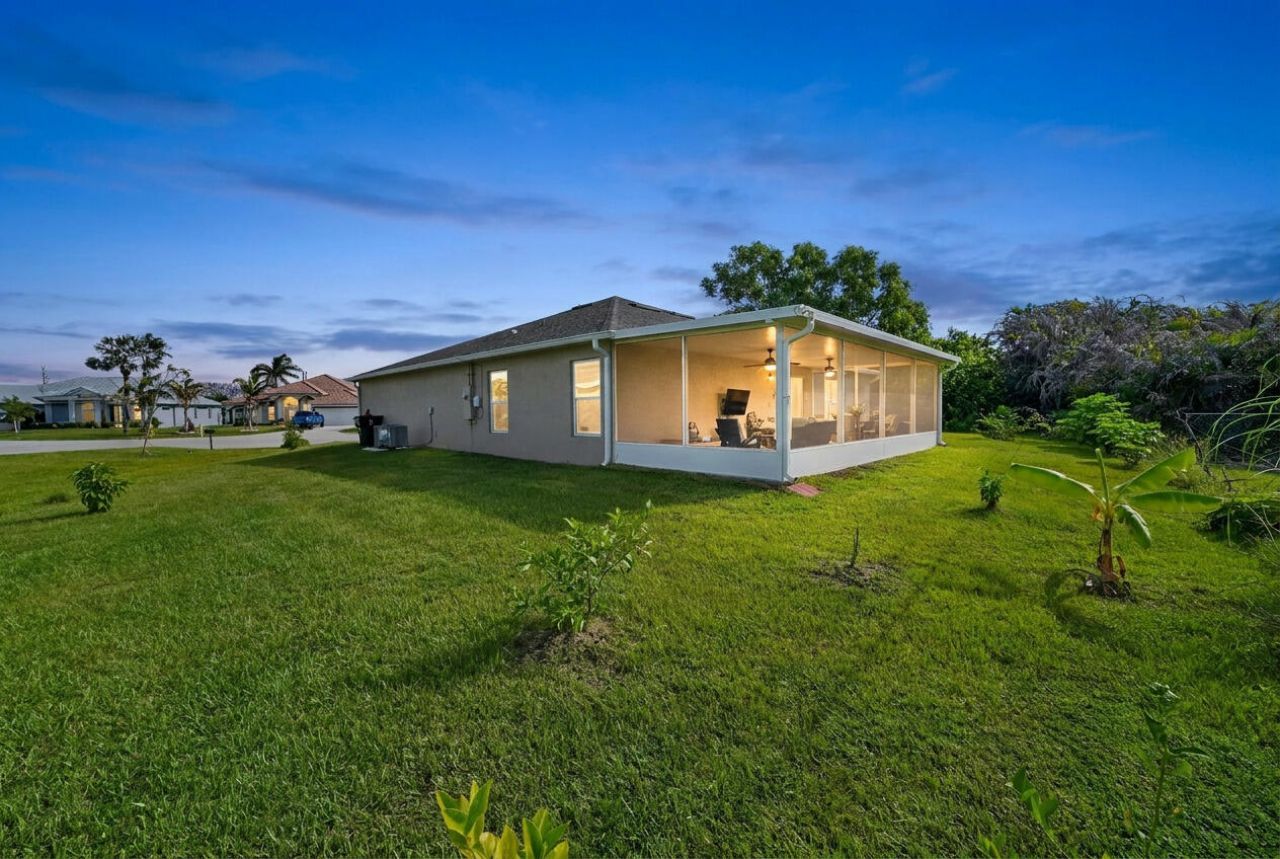 2274 SE Powell Court, Port Saint Lucie, FL 34952 Photo