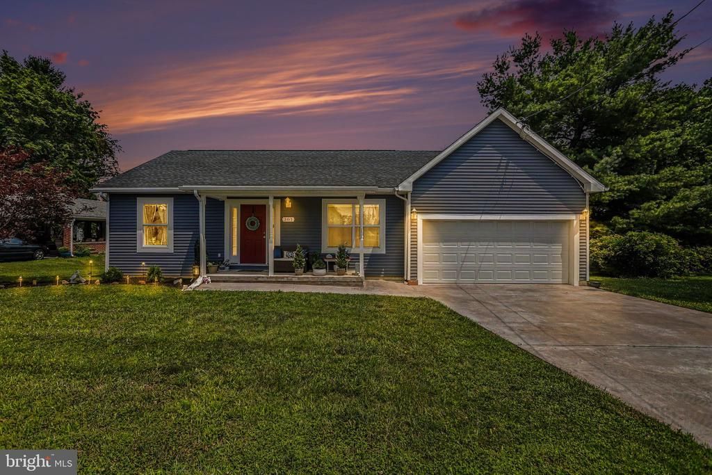 301 W MYRTLE STREET , LITTLESTOWN, PA 17340