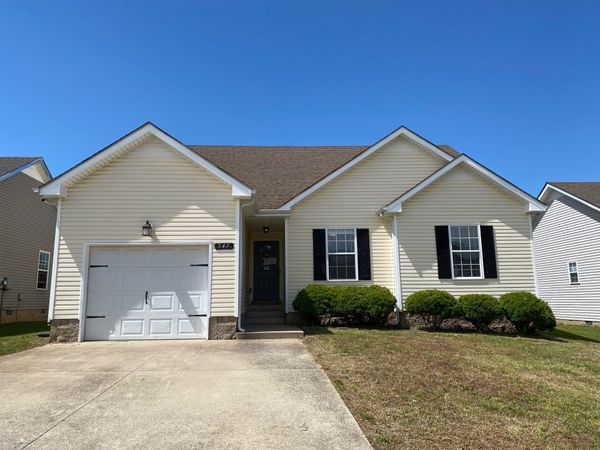 547 Fox Trot Dr , Clarksville, TN 37042