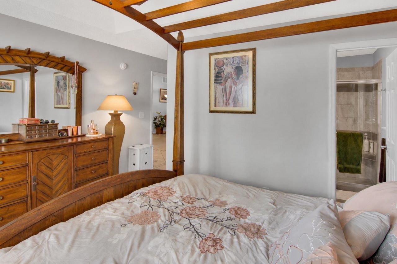 4451 Barcelona Ln.  Photo 13