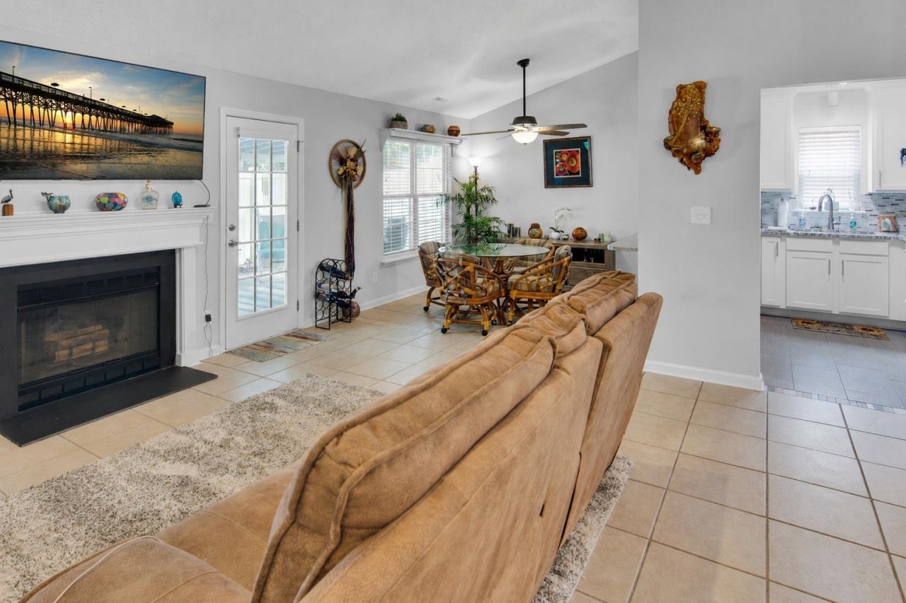 4451 Barcelona Ln.  Photo 7