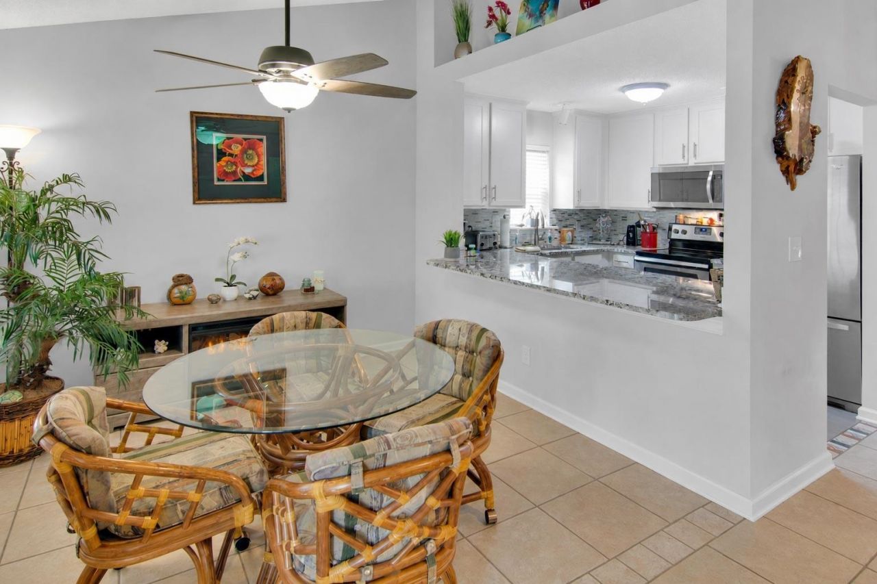 4451 Barcelona Ln.  Photo 8