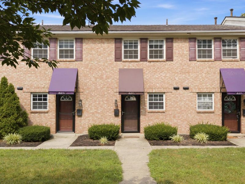 827 Mcclain Road , Columbus, OH 43212 Photo 1