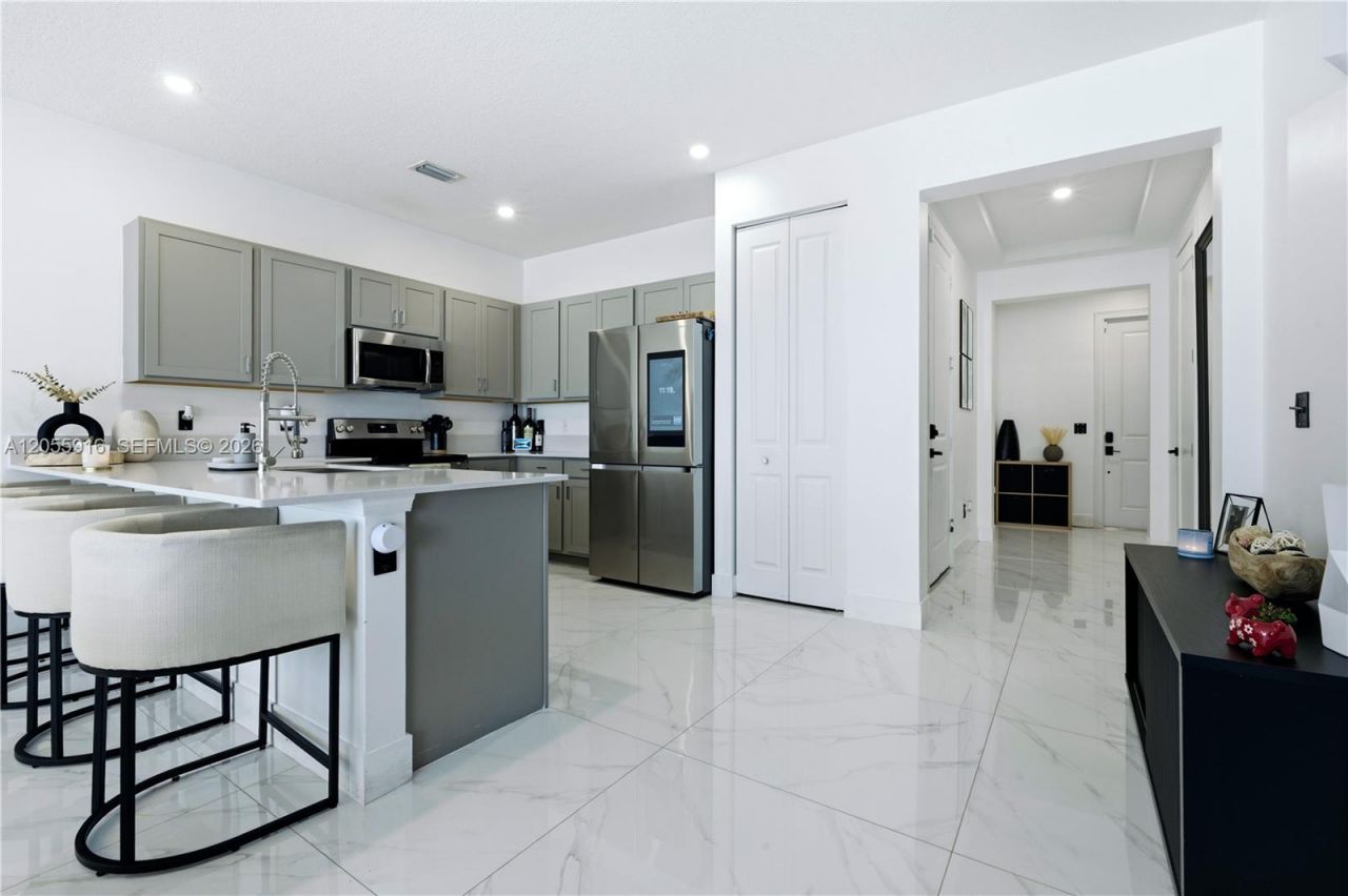 4307 Bradbury Ct , Riviera Beach, FL 33410 Photo