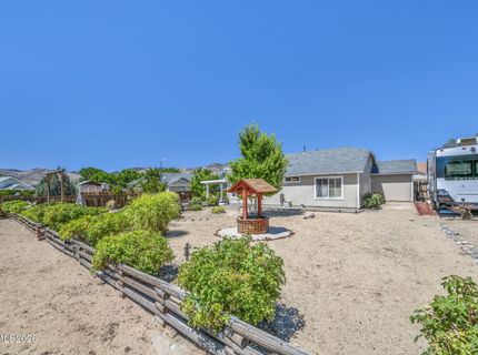 801 Autumn Court, Dayton, NV 89403 Photo
