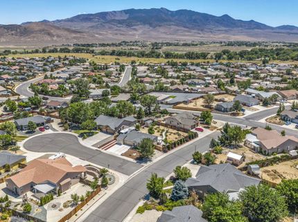 801 Autumn Court, Dayton, NV 89403 Photo