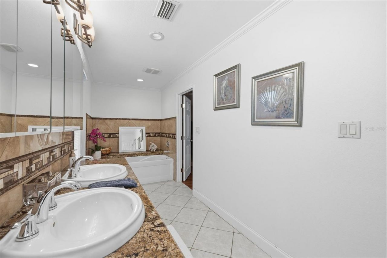 176 Maple Avenue, Palm Harbor, FL 34684 Photo