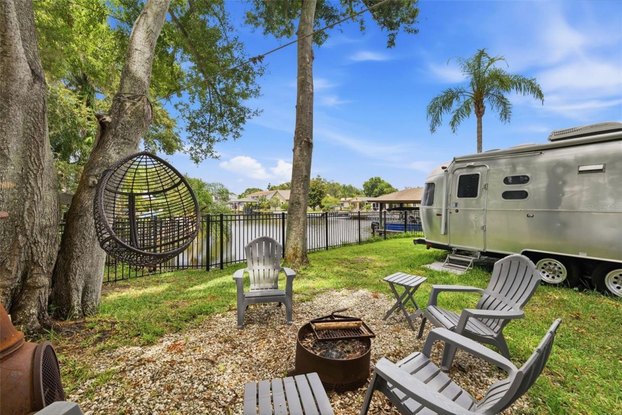 176 Maple Avenue, Palm Harbor, FL 34684 Photo