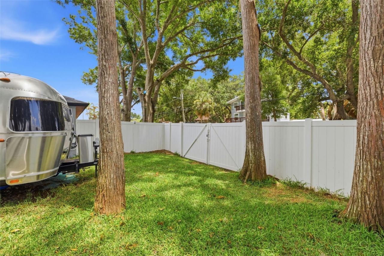 176 Maple Avenue, Palm Harbor, FL 34684 Photo