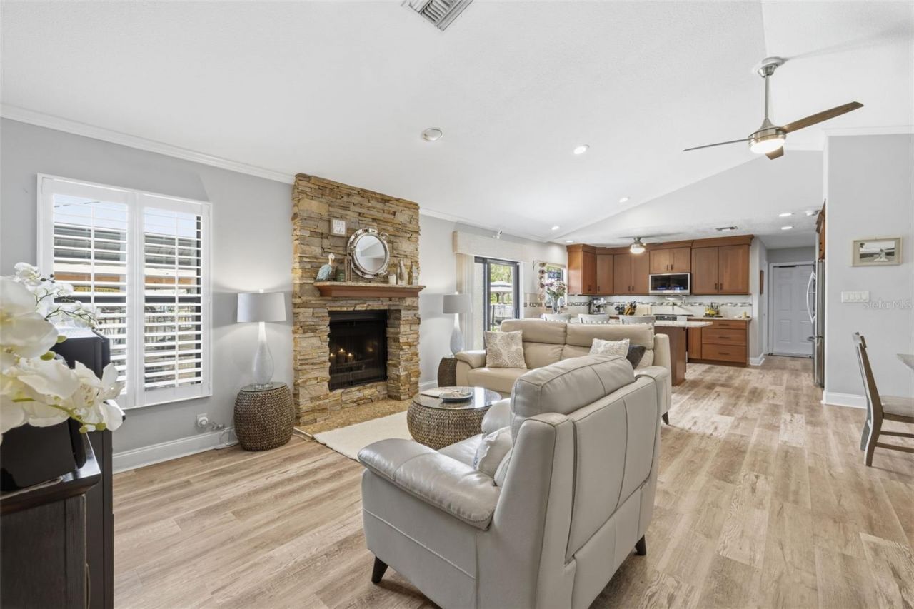 176 Maple Avenue, Palm Harbor, FL 34684 Photo
