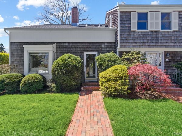 570 Hampton Road , Unit 31, Southampton, NY 11968