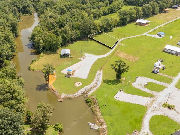 356 Jett Dr , Unit 16, Clifton, TN 38425
