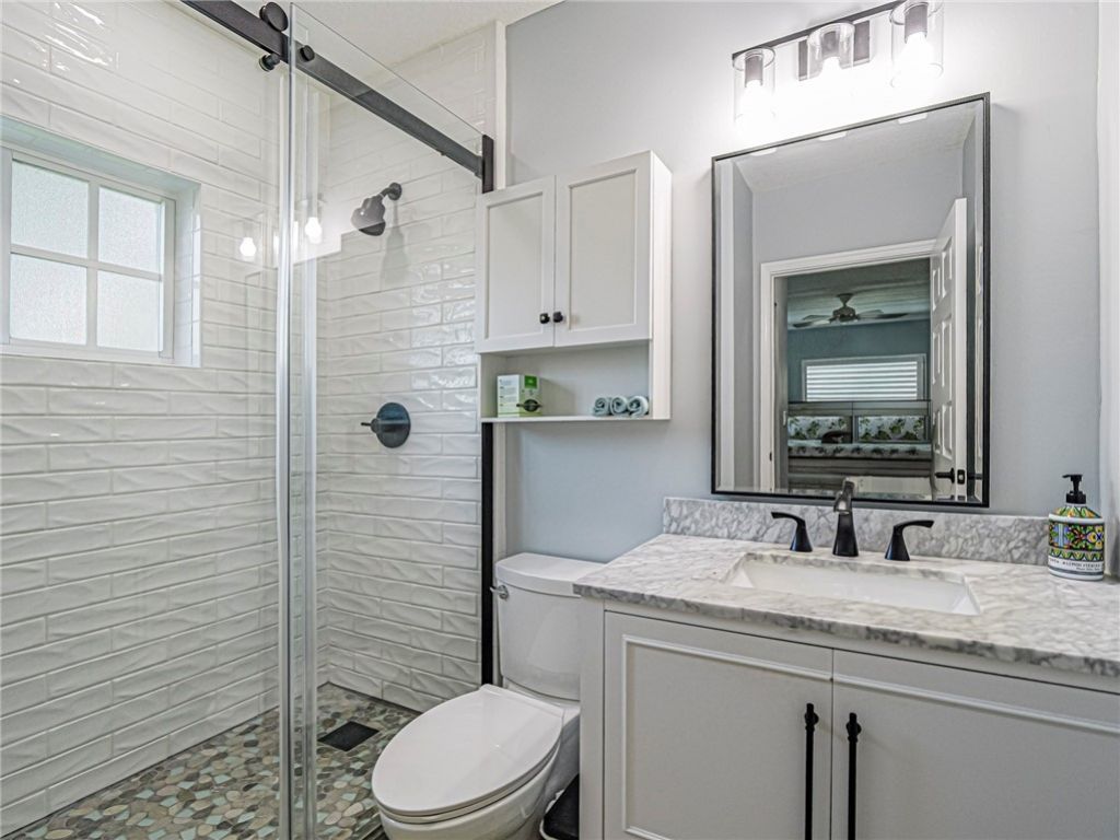 524 7th Square, Unit 102, Vero Beach, FL 32962 Photo