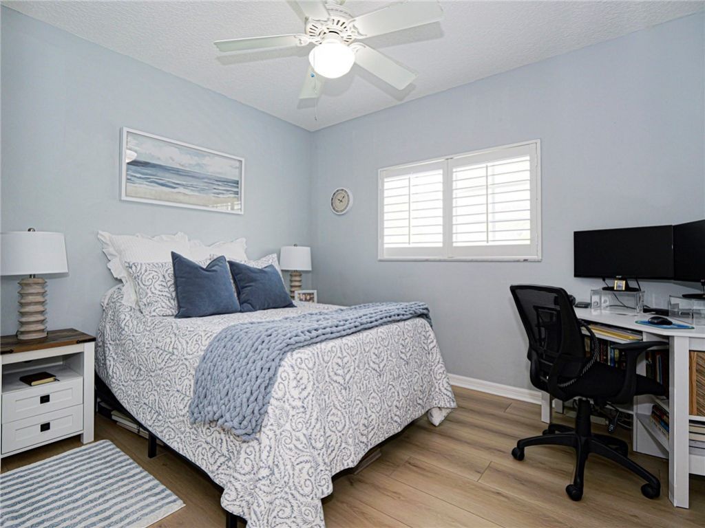 524 7th Square, Unit 102, Vero Beach, FL 32962 Photo