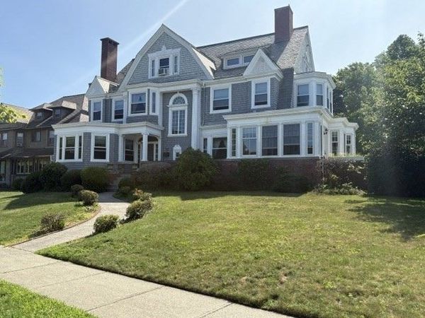 707 Highland Ave, Fall River, MA 02720