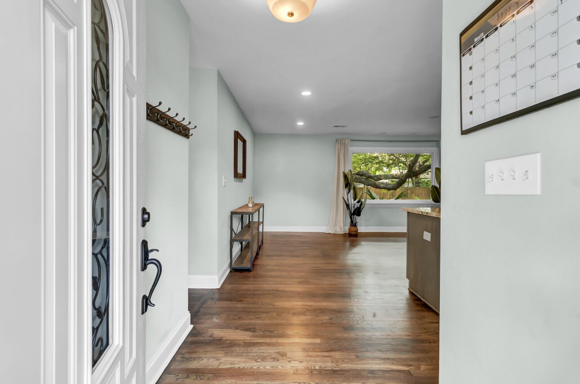 1510 Manor Boulevard Photo 10