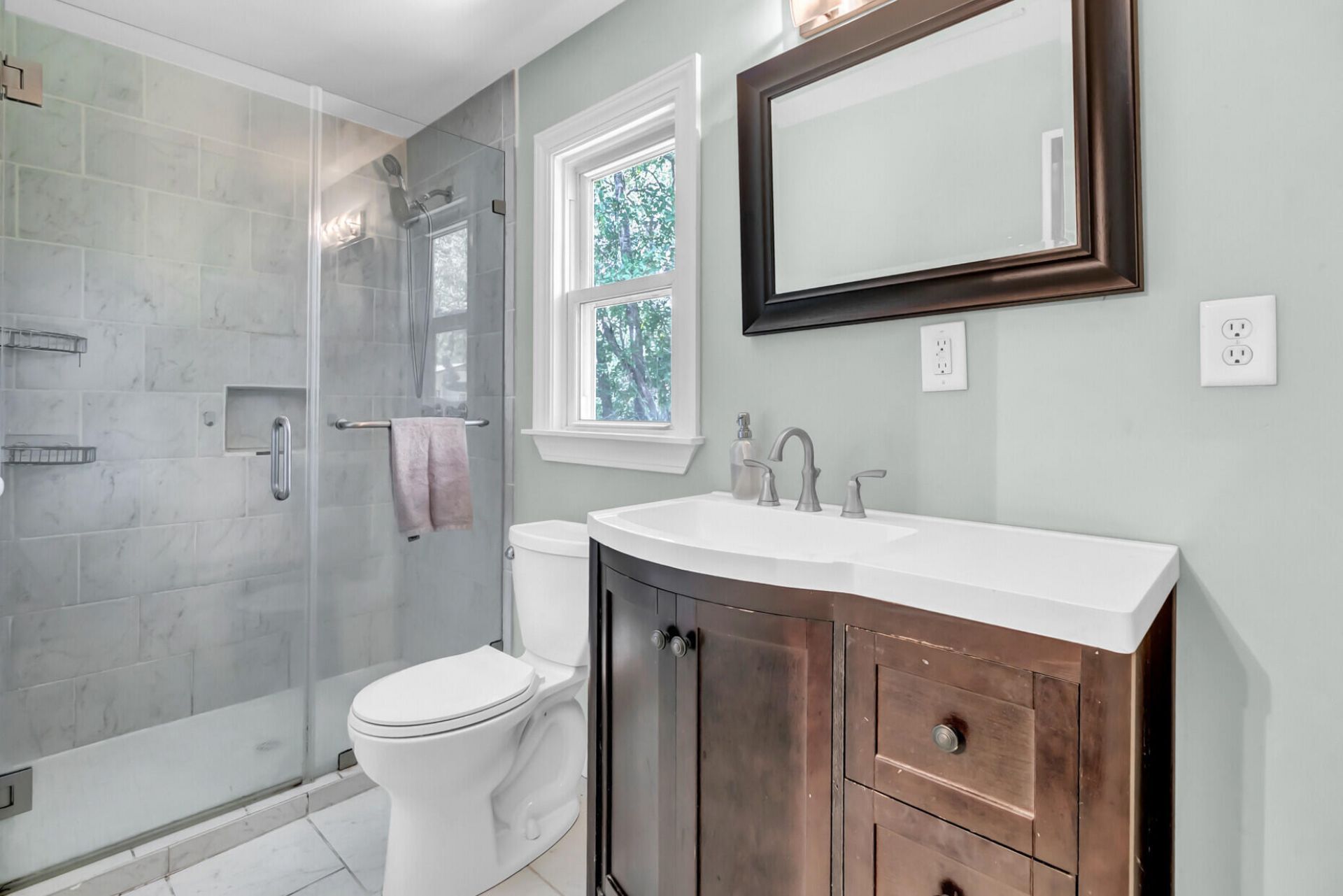 1510 Manor Boulevard Photo 33