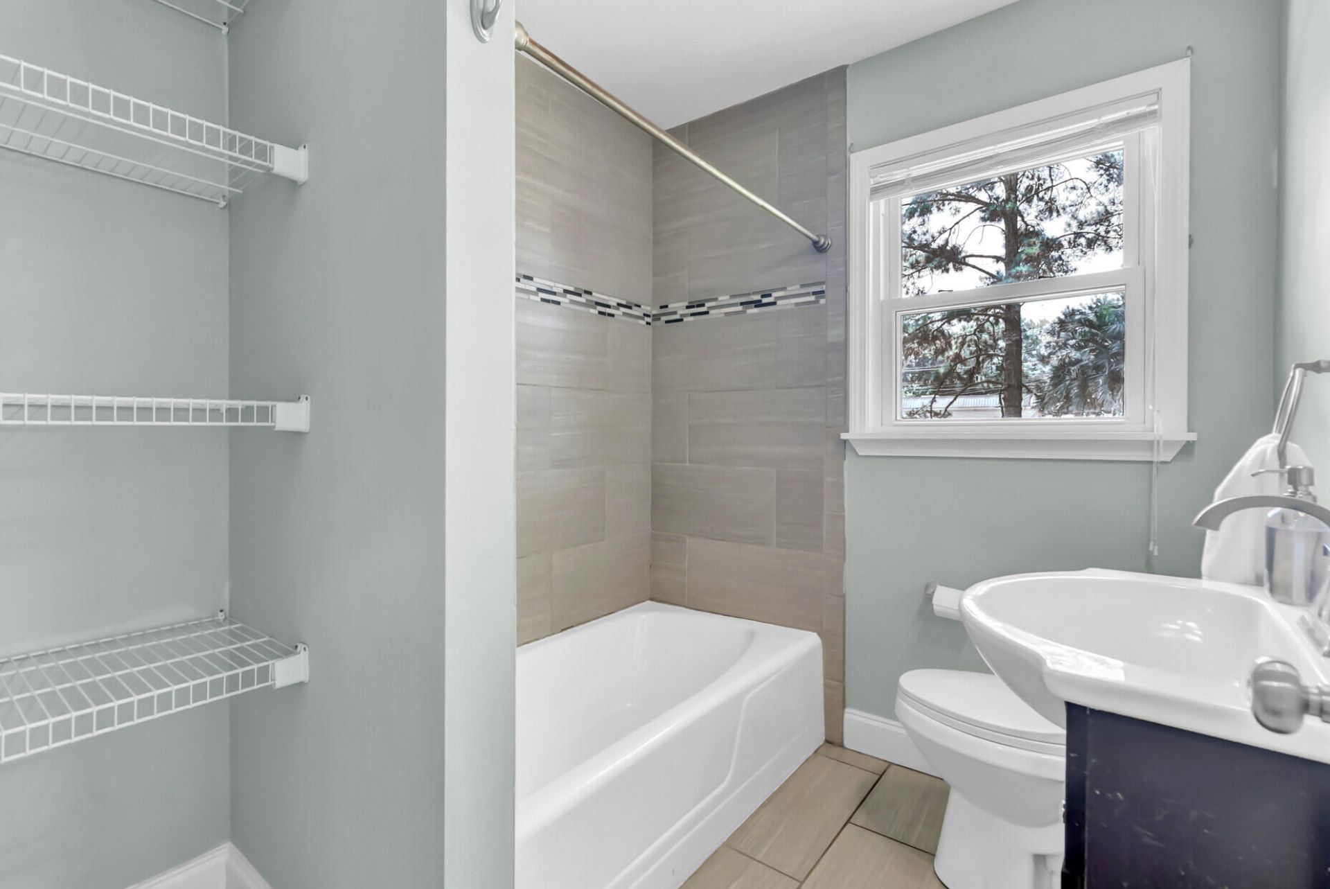 1510 Manor Boulevard Photo 37