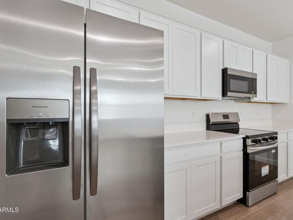 26009 W LYNNE Lane, Buckeye, AZ 85326