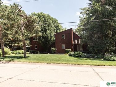 120 N Blackburn Avenue, York, NE 68467