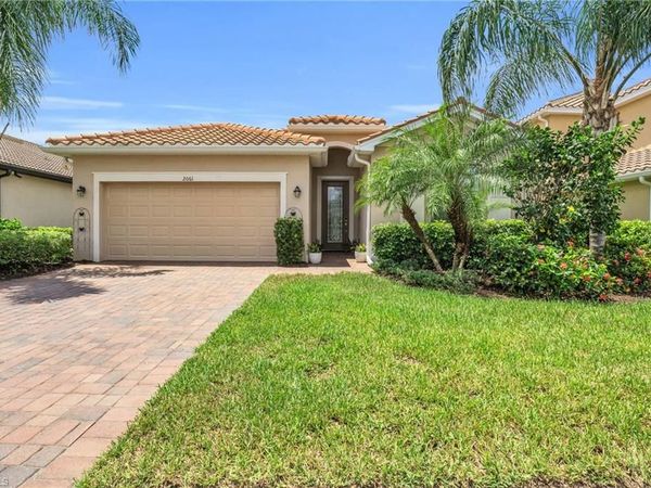 2061 Hamlin ST, NAPLES, FL 34120