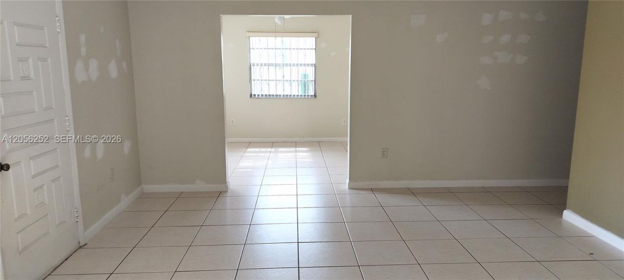 2829 SW 38th Ct , Unit 2829, Miami, FL 33134 Photo
