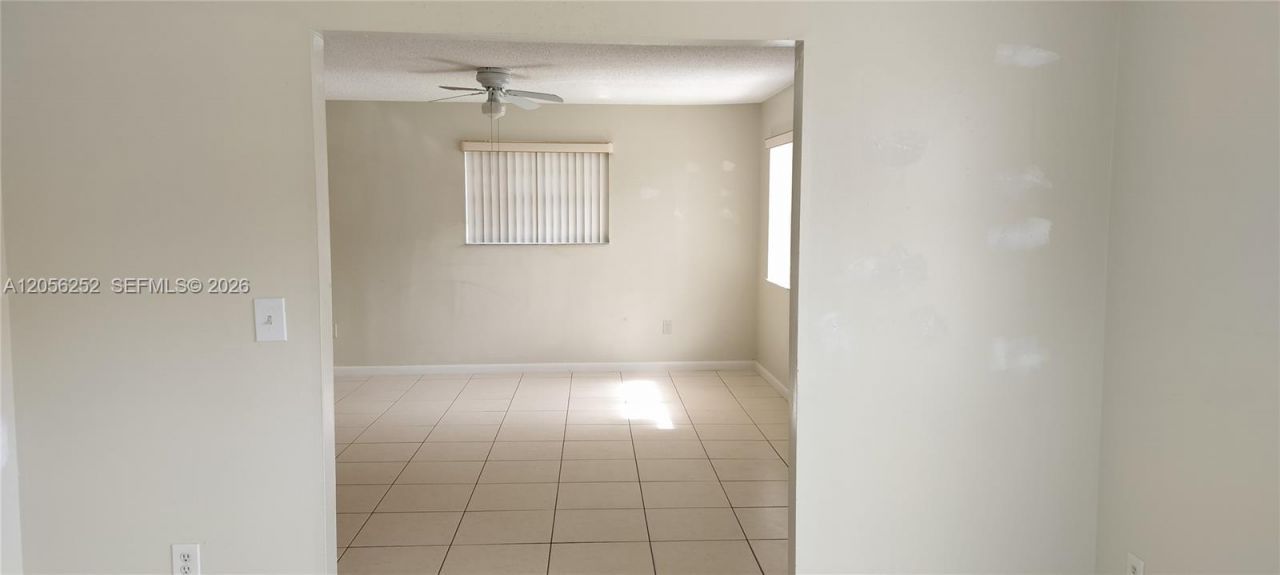 2829 SW 38th Ct , Unit 2829, Miami, FL 33134 Photo