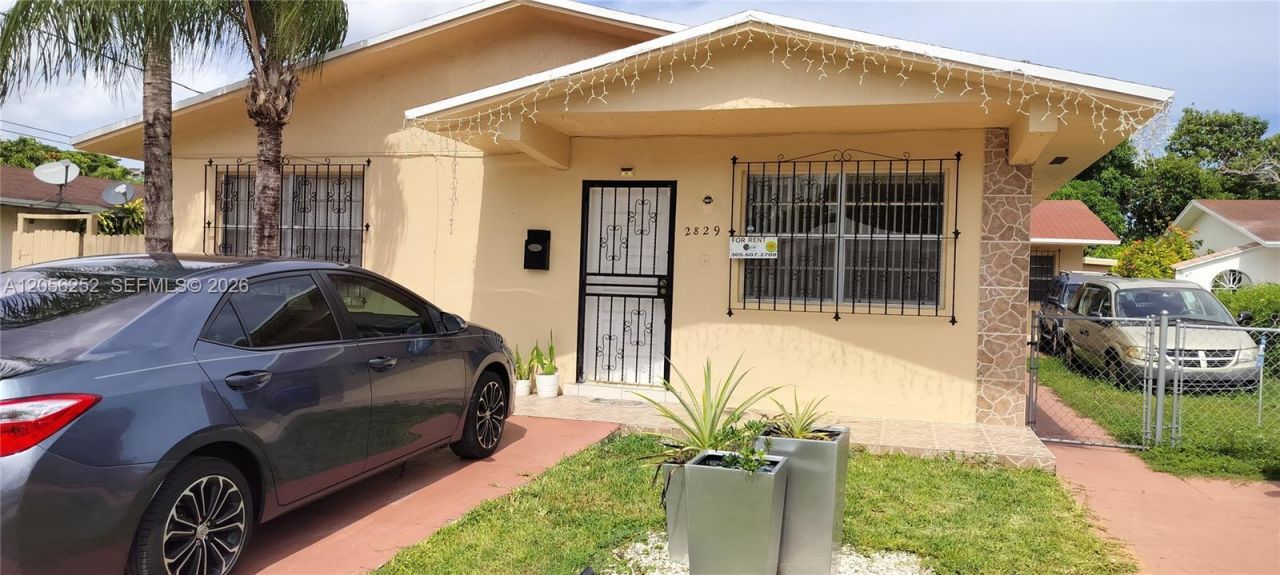 2829 SW 38th Ct , Unit 2829, Miami, FL 33134 Photo