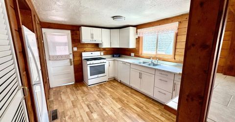 110 Church St, Jackson, CA 95642 Photo