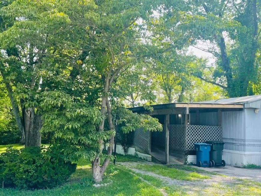 563 Pine Drive, York, PA 17406 Main Photo
