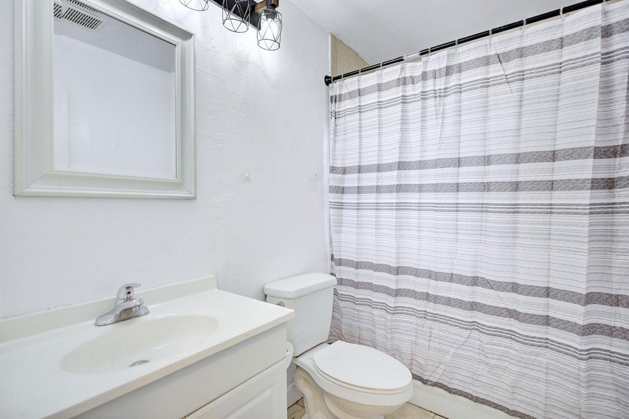 131 Wiggins Avenue , Avon Park, FL 33825 Photo