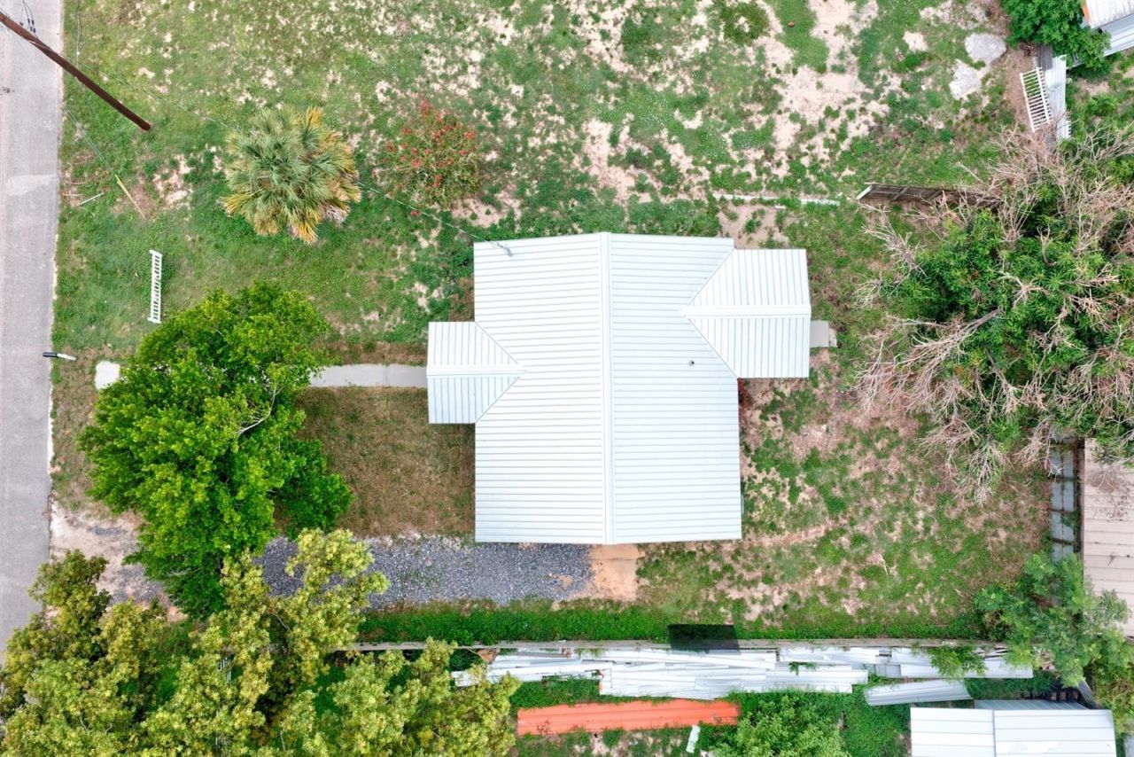 131 Wiggins Avenue , Avon Park, FL 33825 Photo