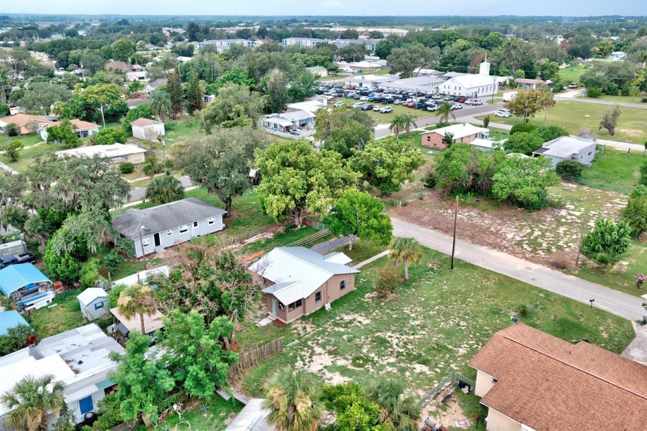 131 Wiggins Avenue , Avon Park, FL 33825 Photo