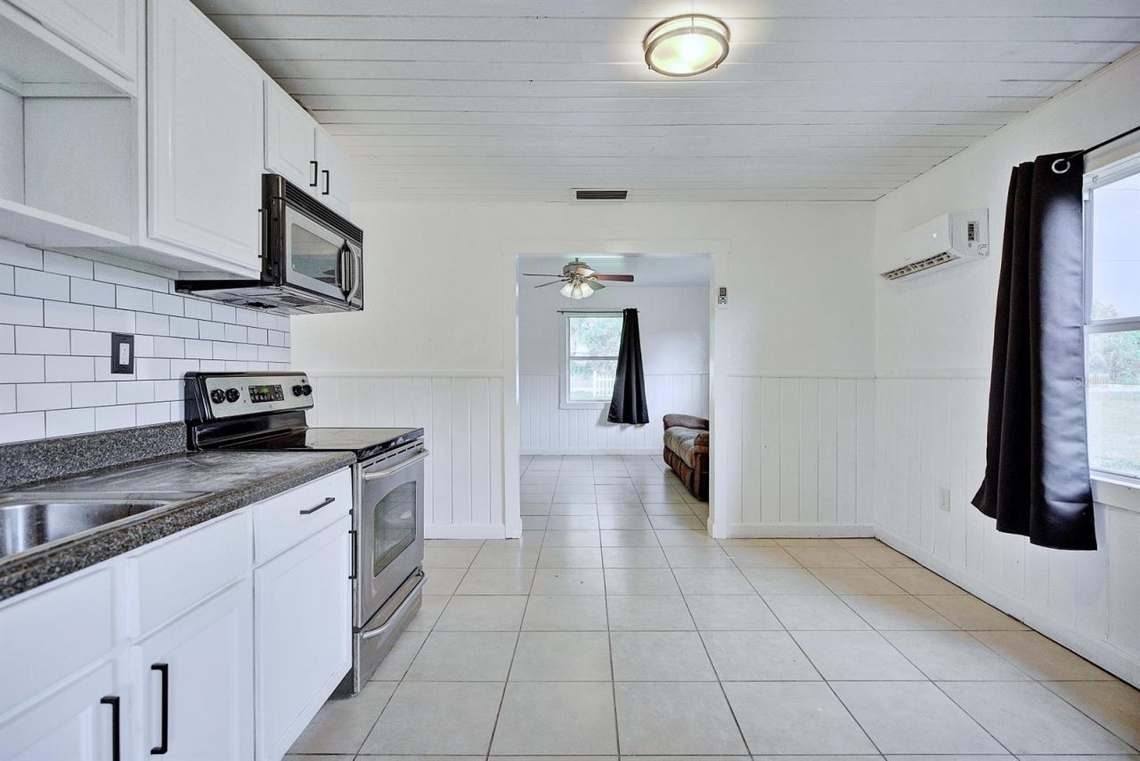 131 Wiggins Avenue , Avon Park, FL 33825 Photo