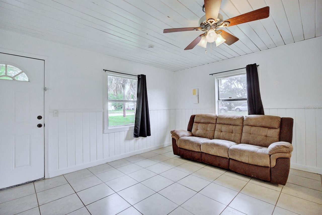 131 Wiggins Avenue , Avon Park, FL 33825 Photo