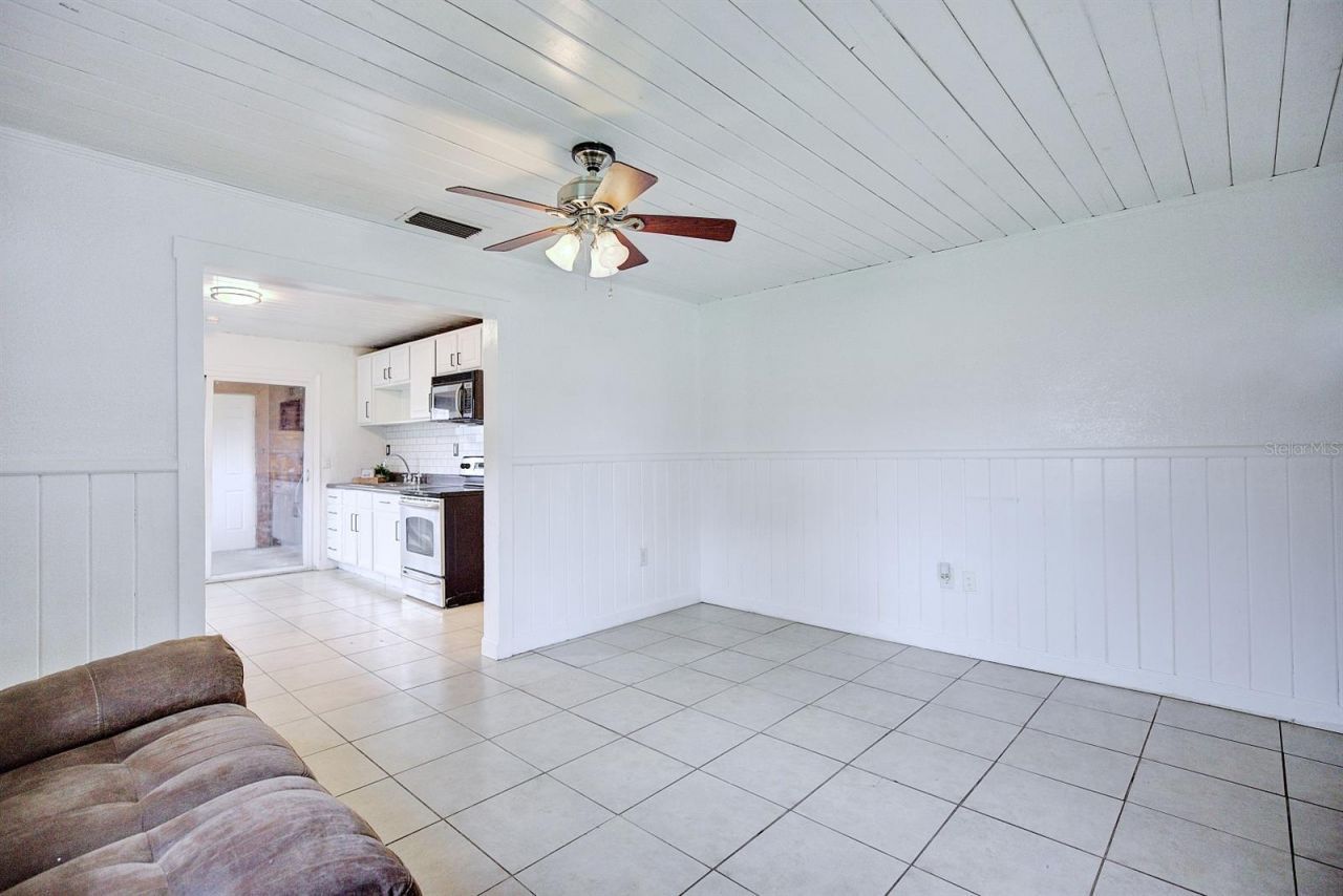 131 Wiggins Avenue , Avon Park, FL 33825 Photo