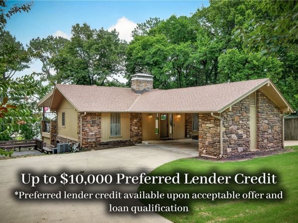 426 N Oliver Avenue , Fayetteville, AR 72701