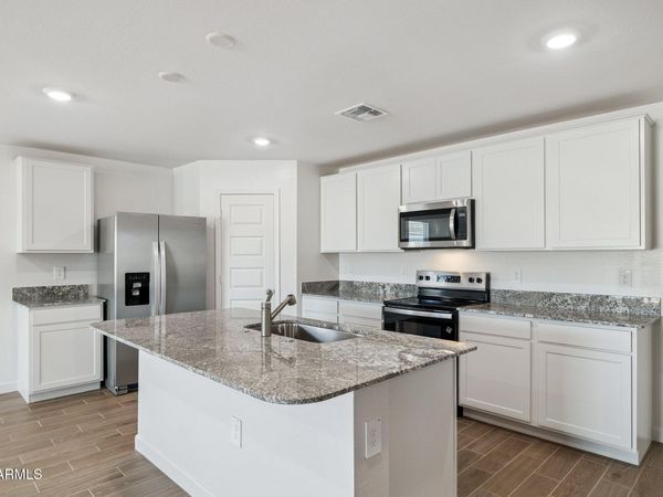 26017 W LYNNE Lane, Buckeye, AZ 85326