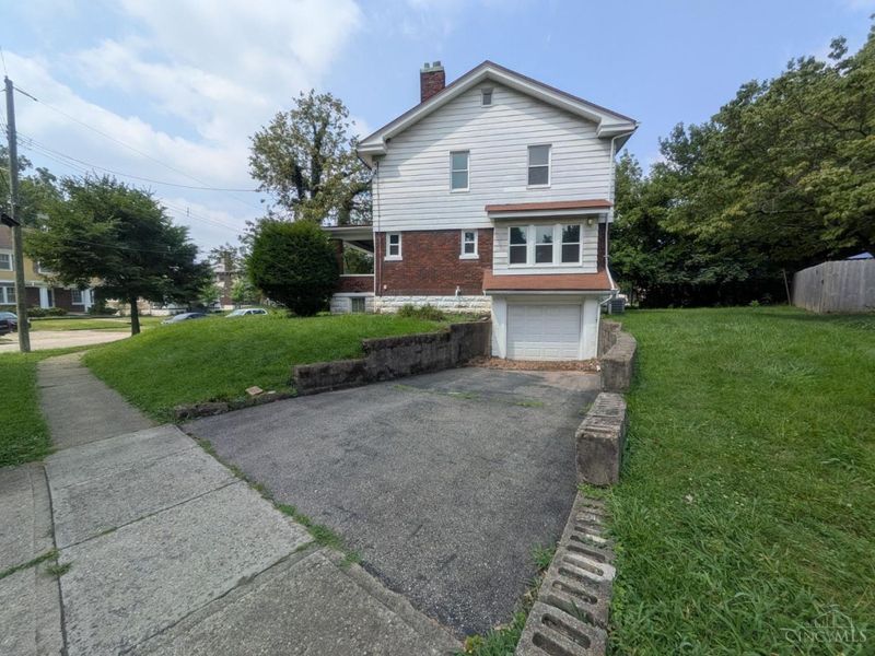 6662 Iris Avenue, Cincinnati, OH 45213 Photo 2