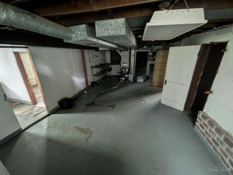 6662 Iris Avenue, Cincinnati, OH 45213 Photo 29