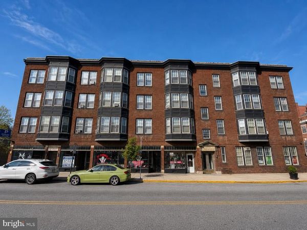162 E MARKET STREET , YORK, PA 17401
