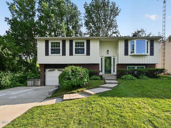 3825 Whitegate Drive, Toledo, OH 43607