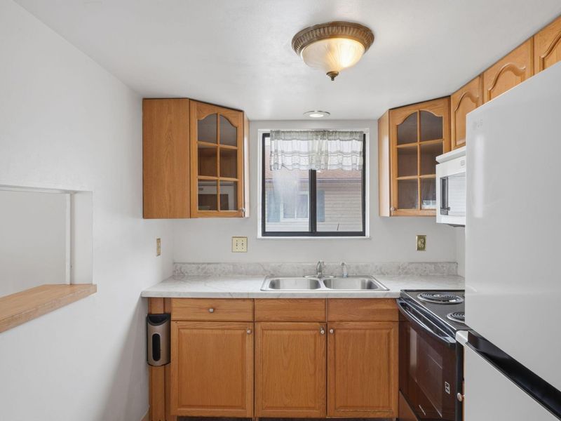 2471 Natchez Drive, Unit D, Columbus, OH 43209 Photo 12
