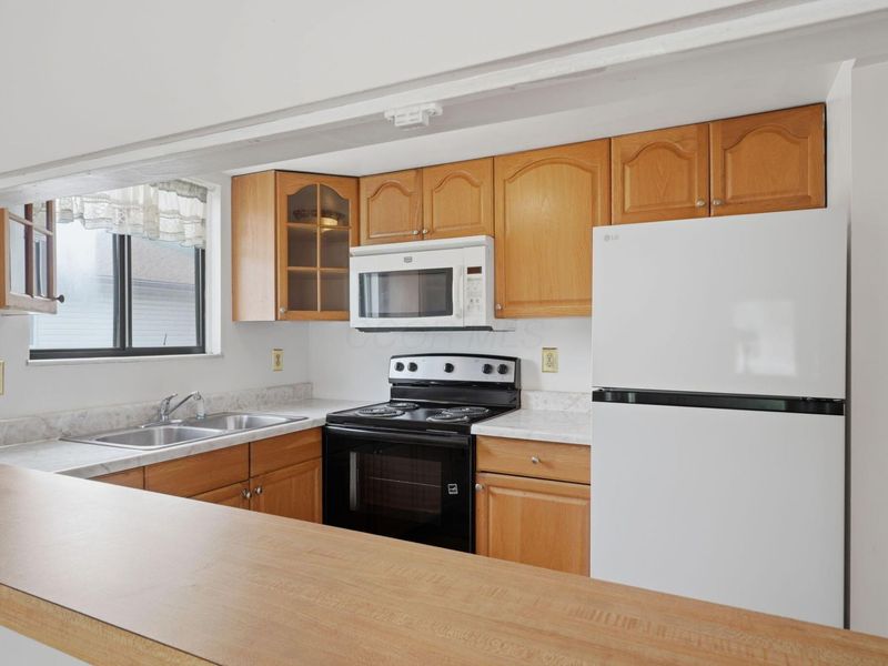 2471 Natchez Drive, Unit D, Columbus, OH 43209 Photo 13